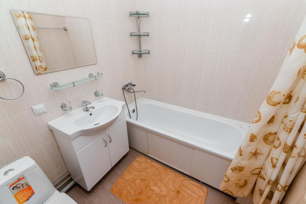 Akvarel Apartment Near Adk Almaty Esterno foto