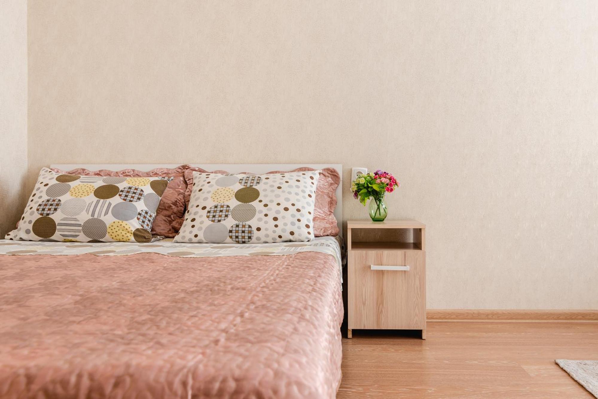 Akvarel Apartment Near Adk Almaty Esterno foto